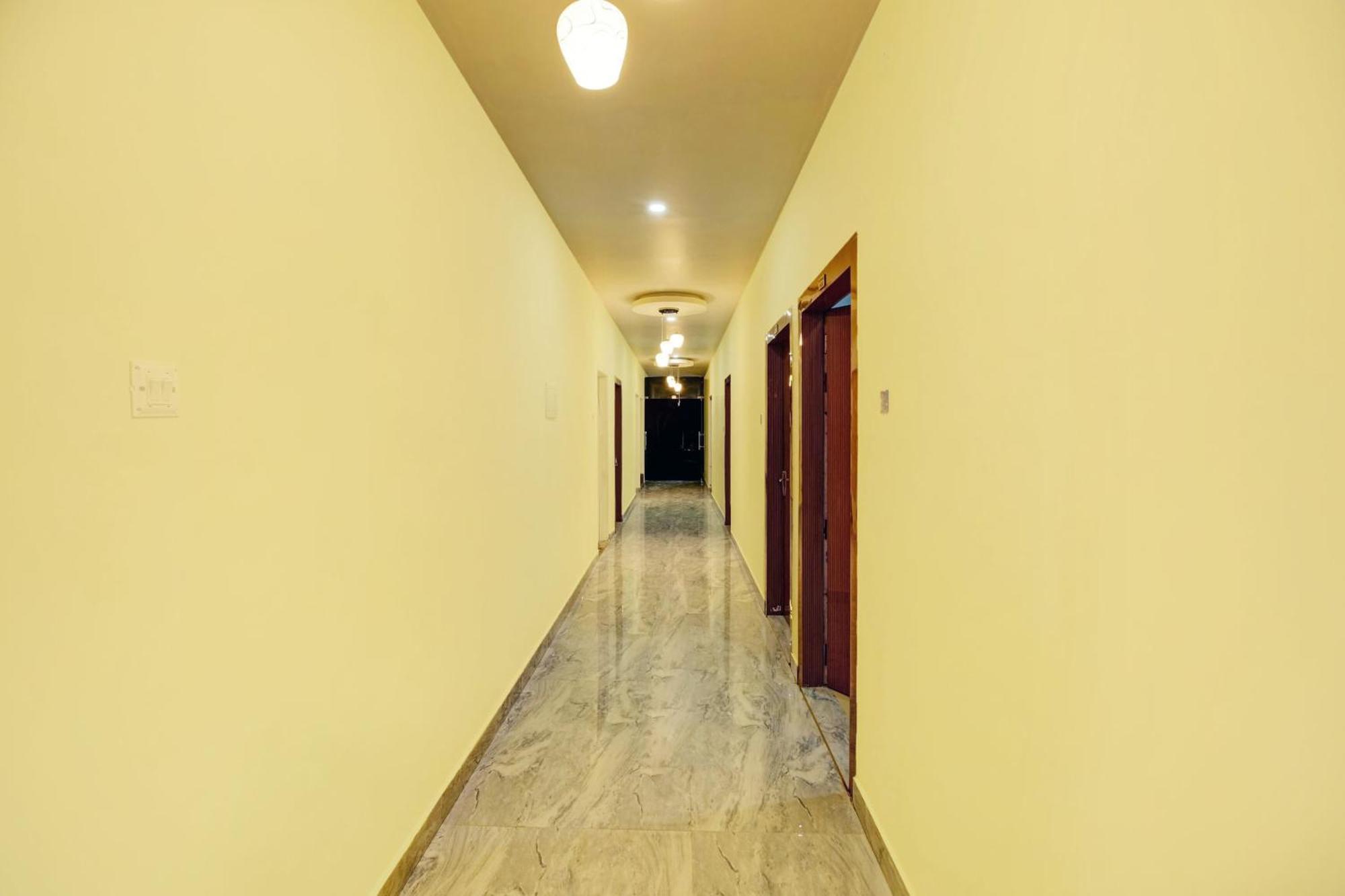 Super Hotel O Sai D-Lux Guwahati Exterior foto